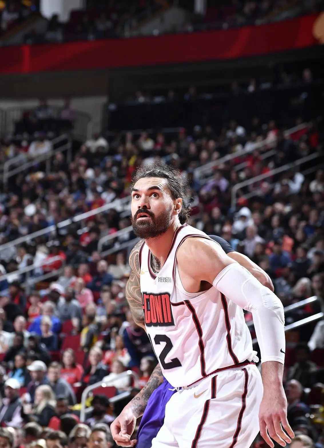 包含明尼苏达森林狼迎CBA季后赛关键赛；今夜远射贴柱；质疑声仍在；纪律约束更严格的词条