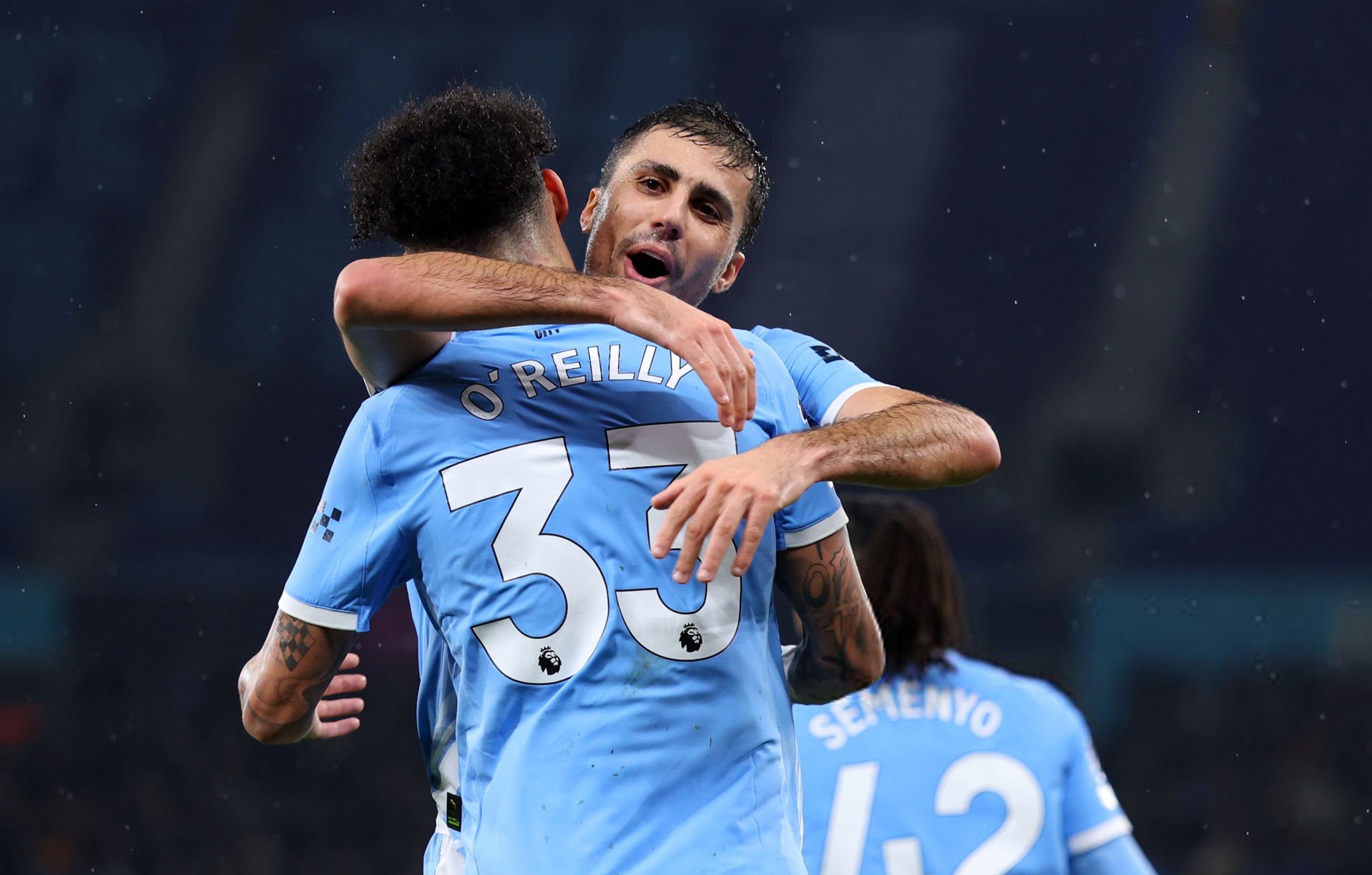 哈兰德连续十五场比赛得分超过刷新纪录摩纳哥状态回暖备战欧超杯之后，集结日上海海港调整名单以备西甲的简单介绍